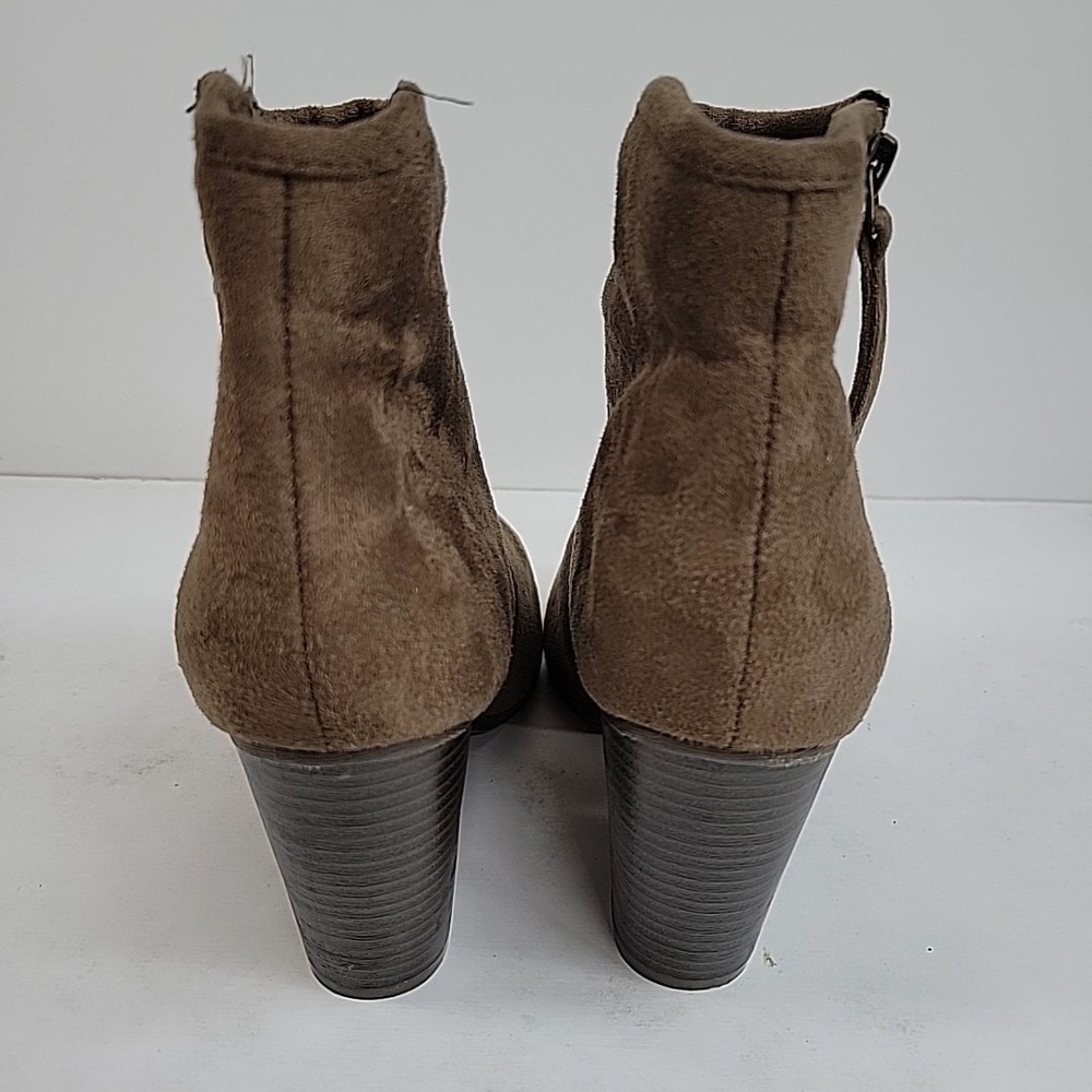 JG taupe faux suede ankle boots side zip block heel booties women Size 7 Comfort - Picture 5 of 8